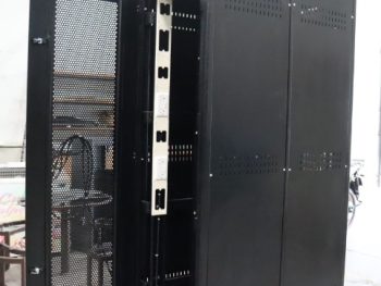 22U Free-Standing network Cabinet
